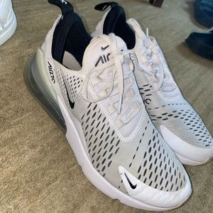 Nike air 270s. Lightly worn. Look great. Comfortable shoe.